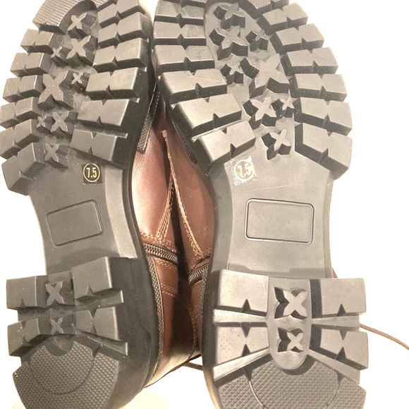 STEVE MADDEN Leather Boot - Picture 7 of 9